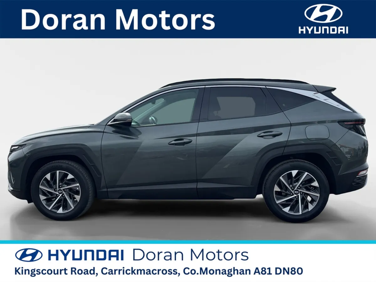 Hyundai Tucson IX35 EXECUTIVE PLUS 5DR DIESEL - Image 2