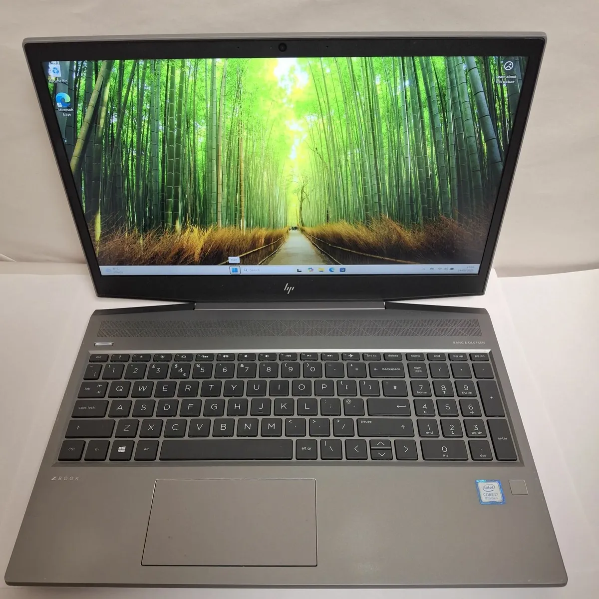 HP ZBook 15v G5  i7-8750H NVIDIA Quadro P600 4GB - Image 1