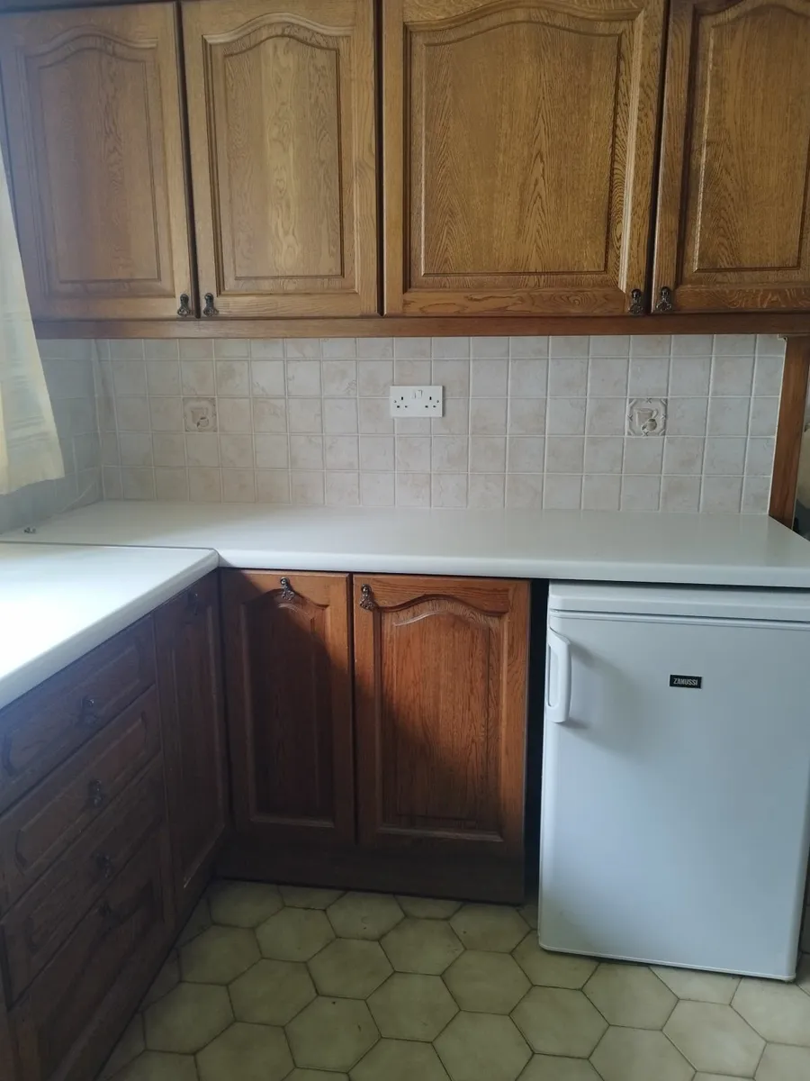 Kitchen  and appliances - Image 2