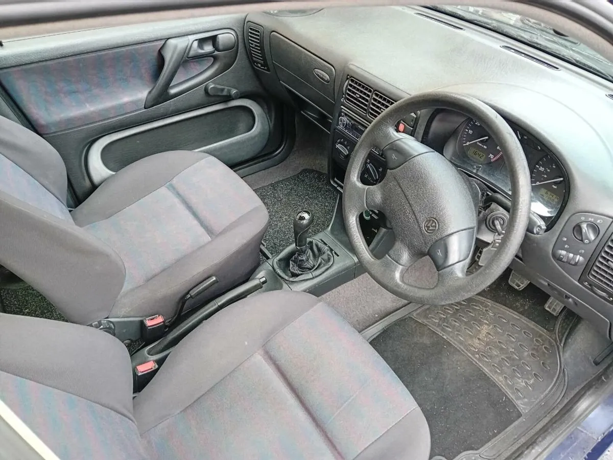 Volkswagen Polo 1999 - Image 4
