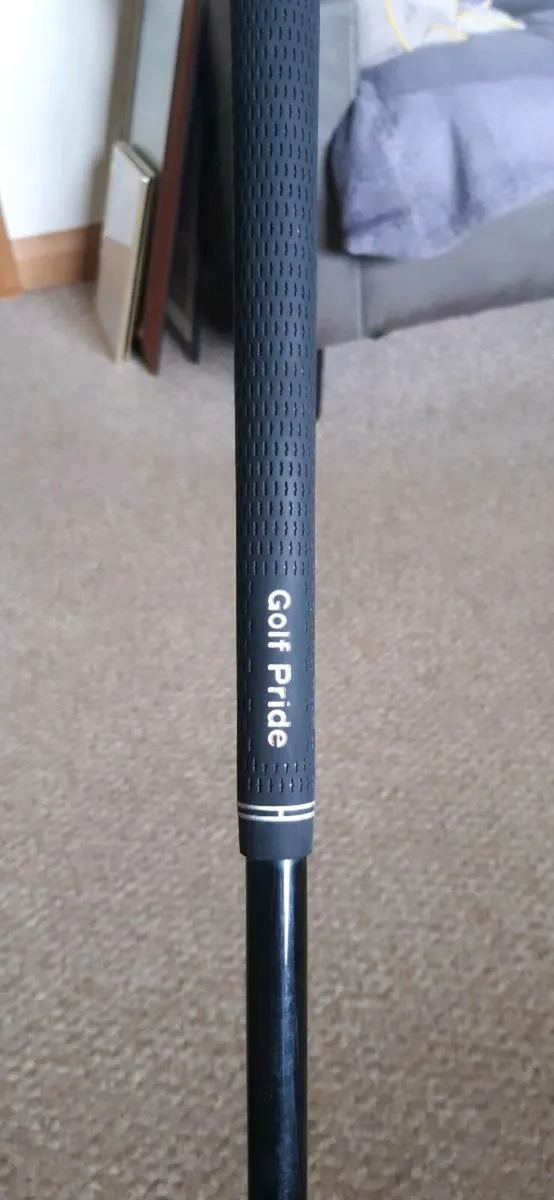 Taylor Made  p790 2 iron - Image 4