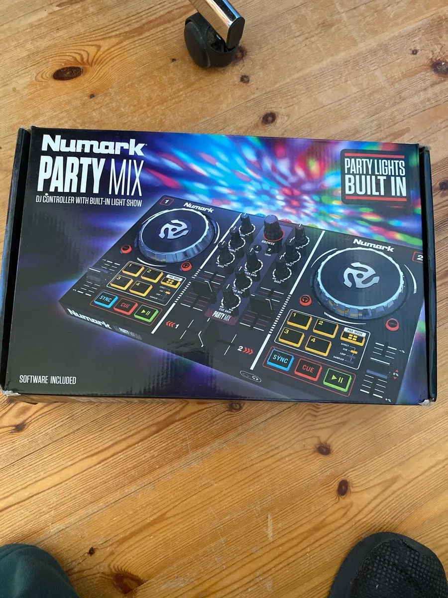 Numark Part mix dj decks - Image 1