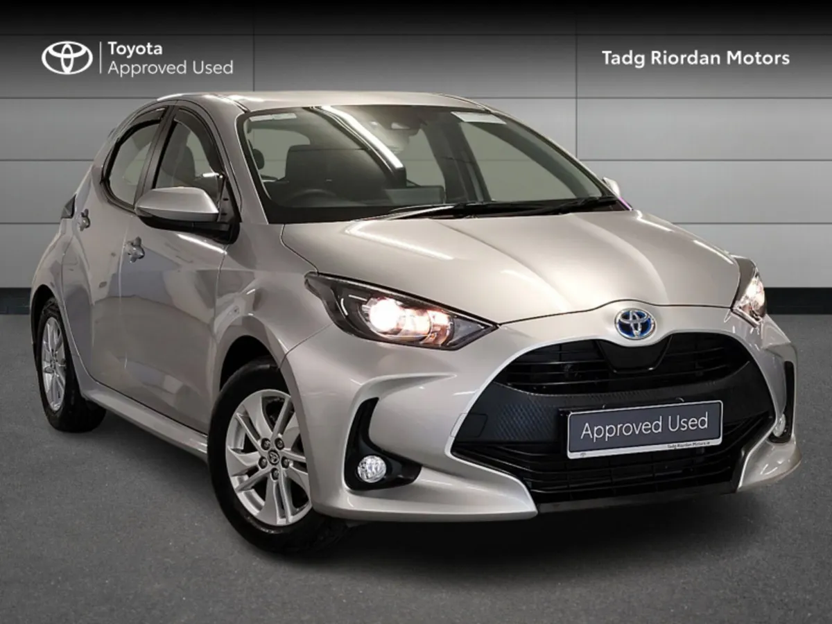 Toyota Yaris HYBRID LUNA 4DR AUTO - Image 1