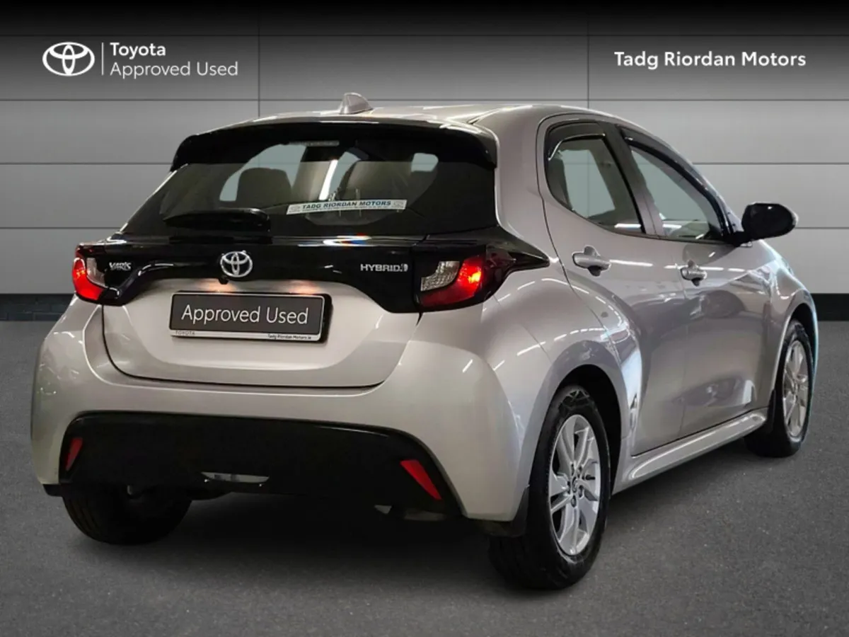Toyota Yaris HYBRID LUNA 4DR AUTO - Image 2