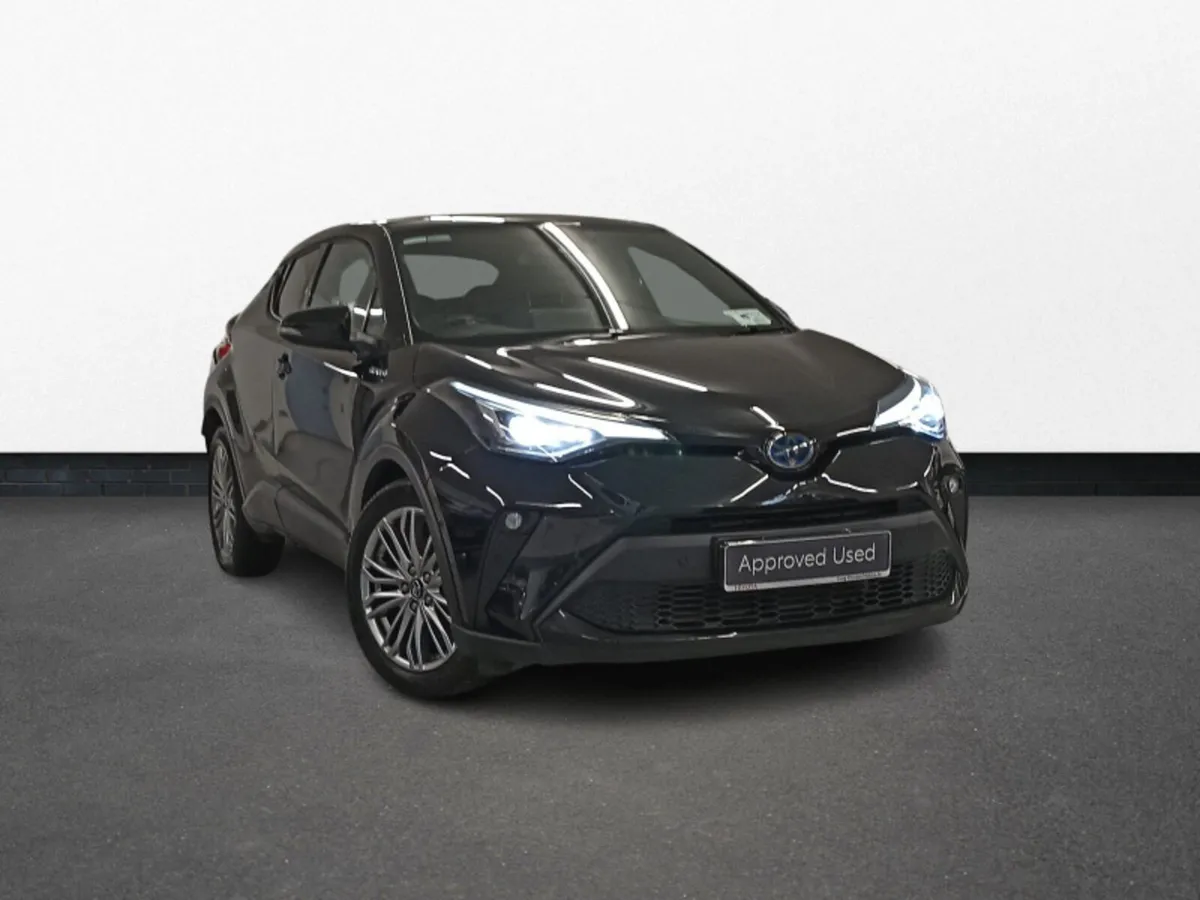 Toyota C-HR 1.8 HYBRID SOL - Image 1