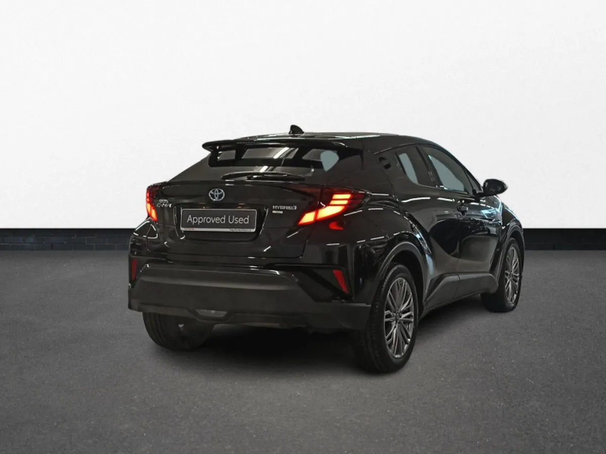Toyota C-HR 1.8 HYBRID SOL - Image 2