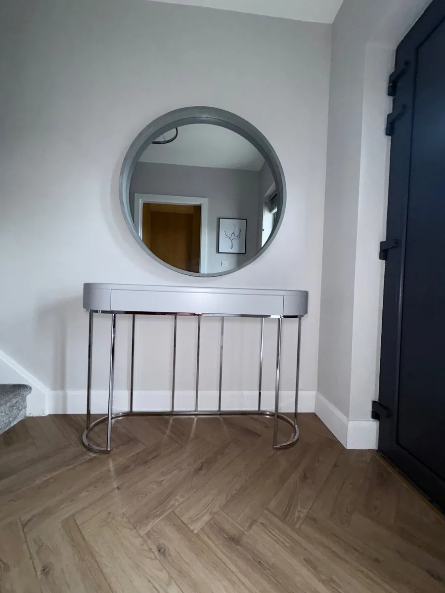 Next Console Table / Sideboard - Image 4