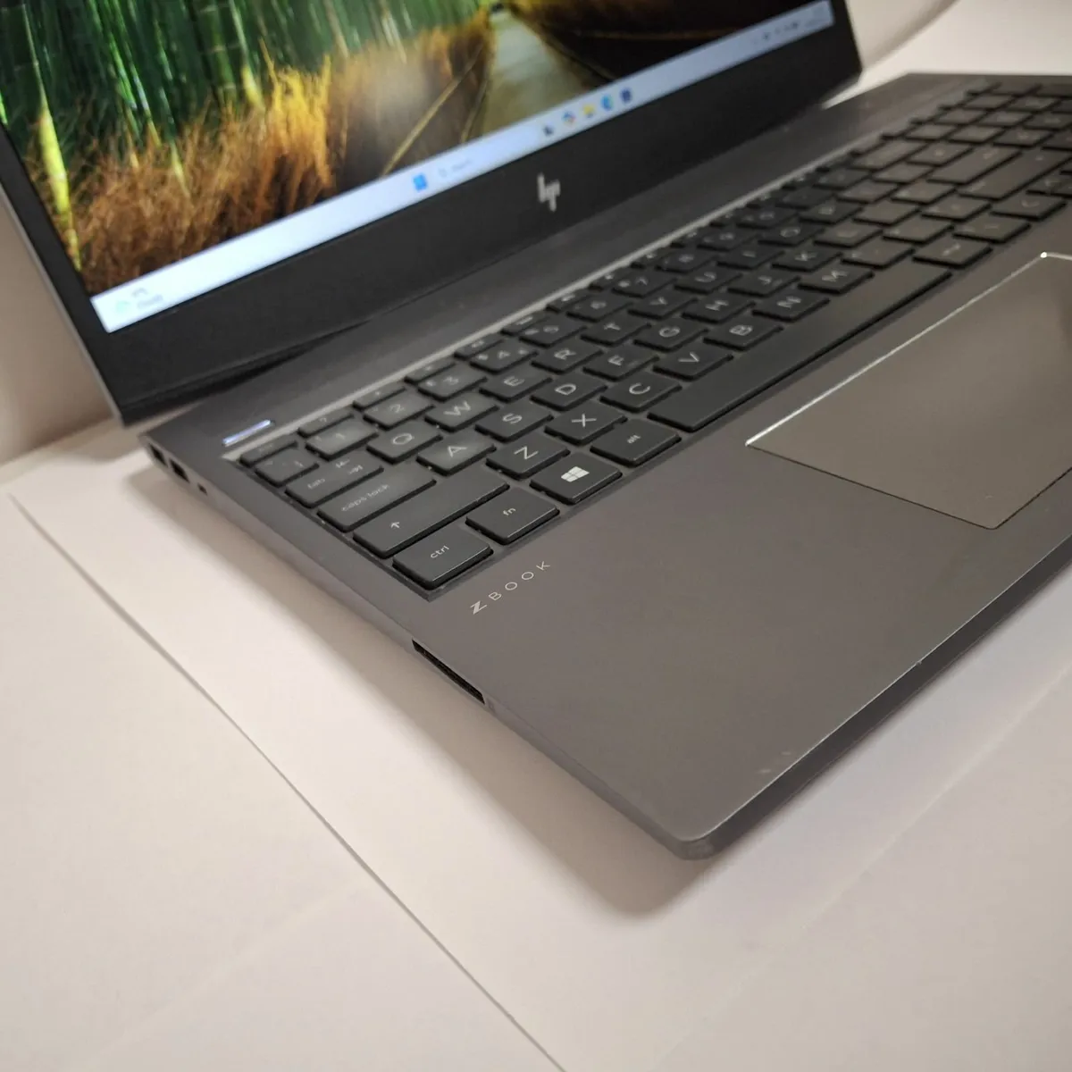 HP ZBook 15v G5 i7-9750H NVIDIA Quadro P600 4GB (9 - Image 3