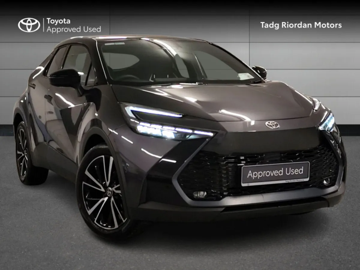 Toyota C-HR HYBRID SOL - Image 1