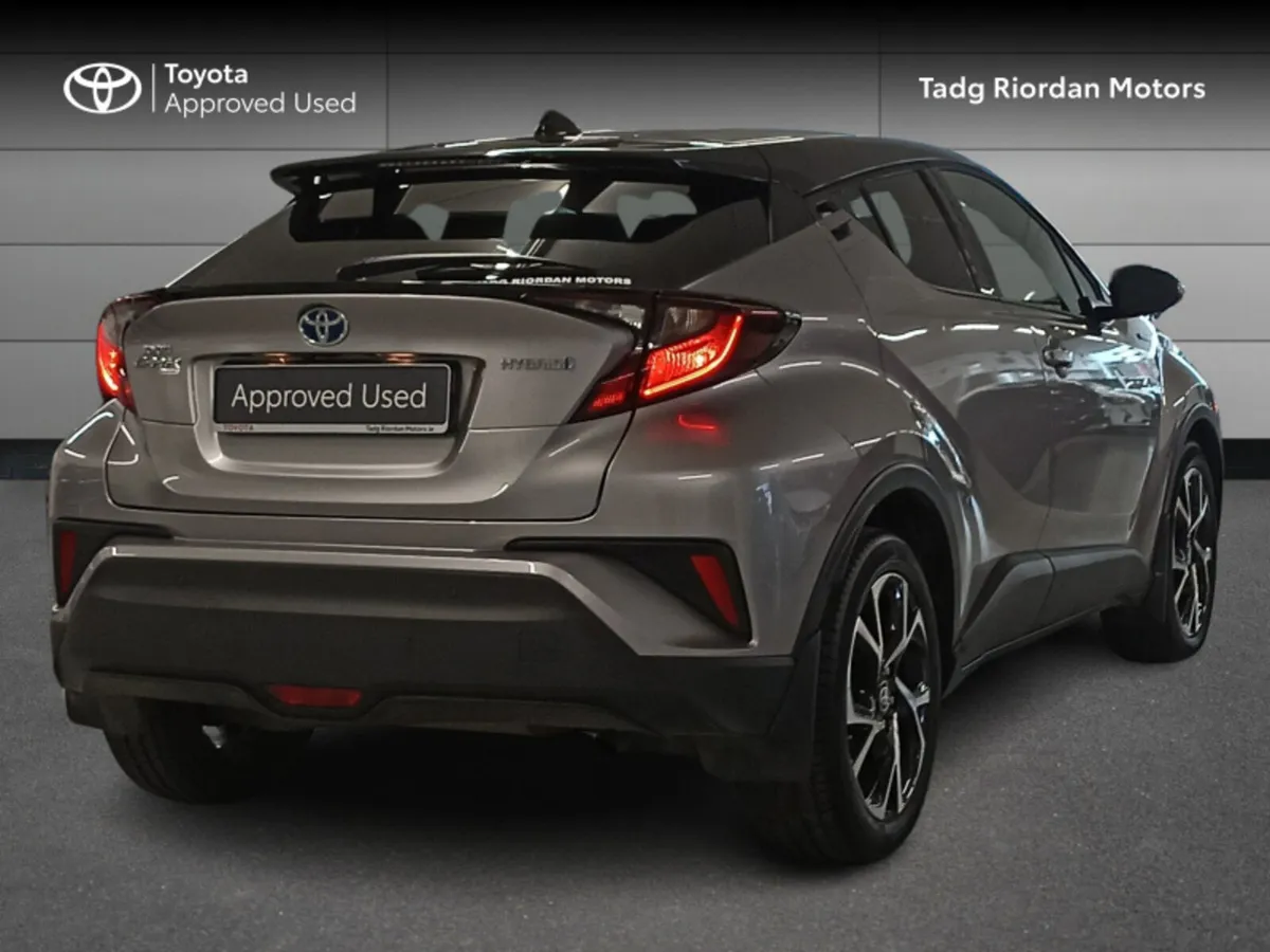 Toyota C-HR 1.8 HYBRID SPORT BI- - Image 2