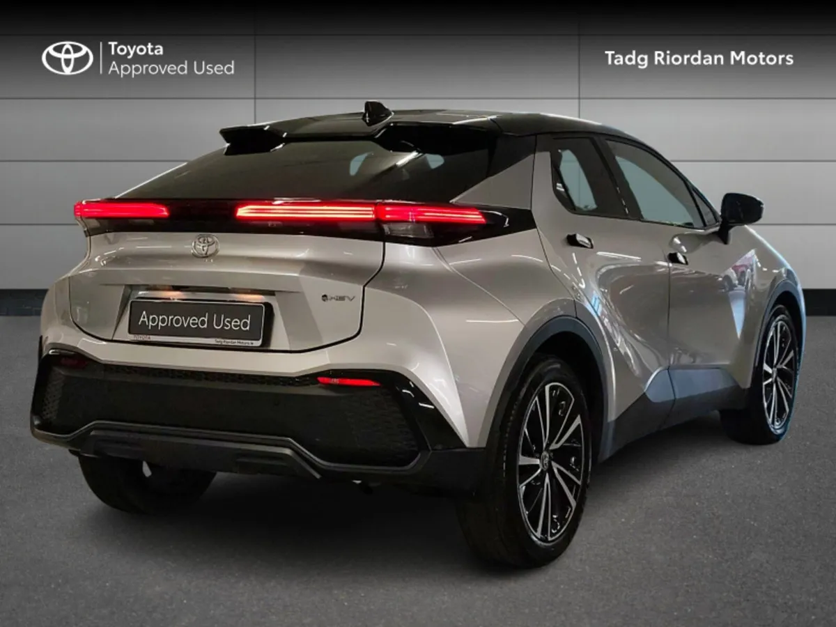 Toyota C-HR HYBRID SOL - Image 2