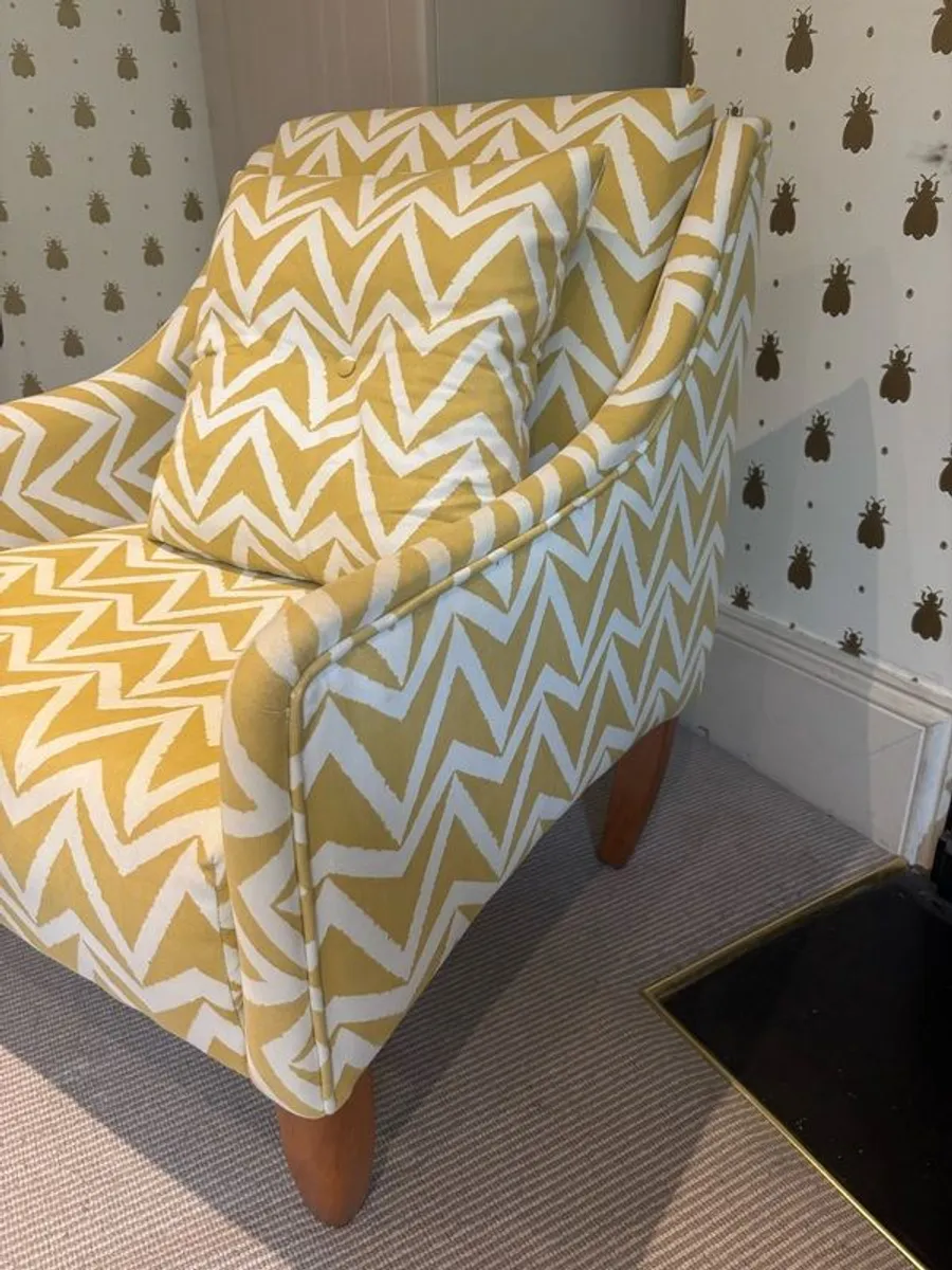 Living room/ Bedroom Armchair - Image 1