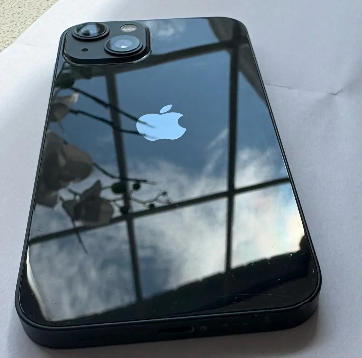 iPhone 13 - Image 3