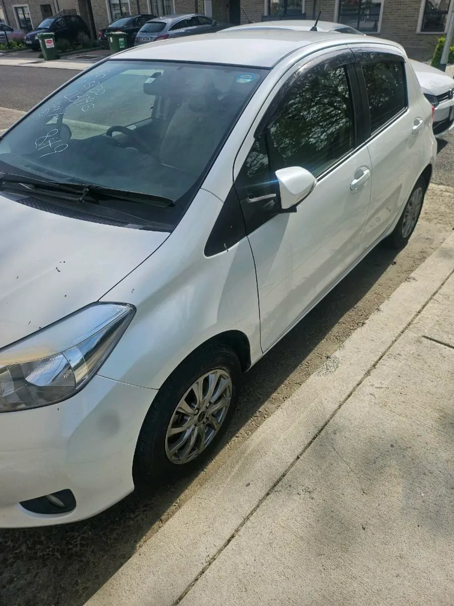 Toyota vitz 1.3 automatic - Image 2