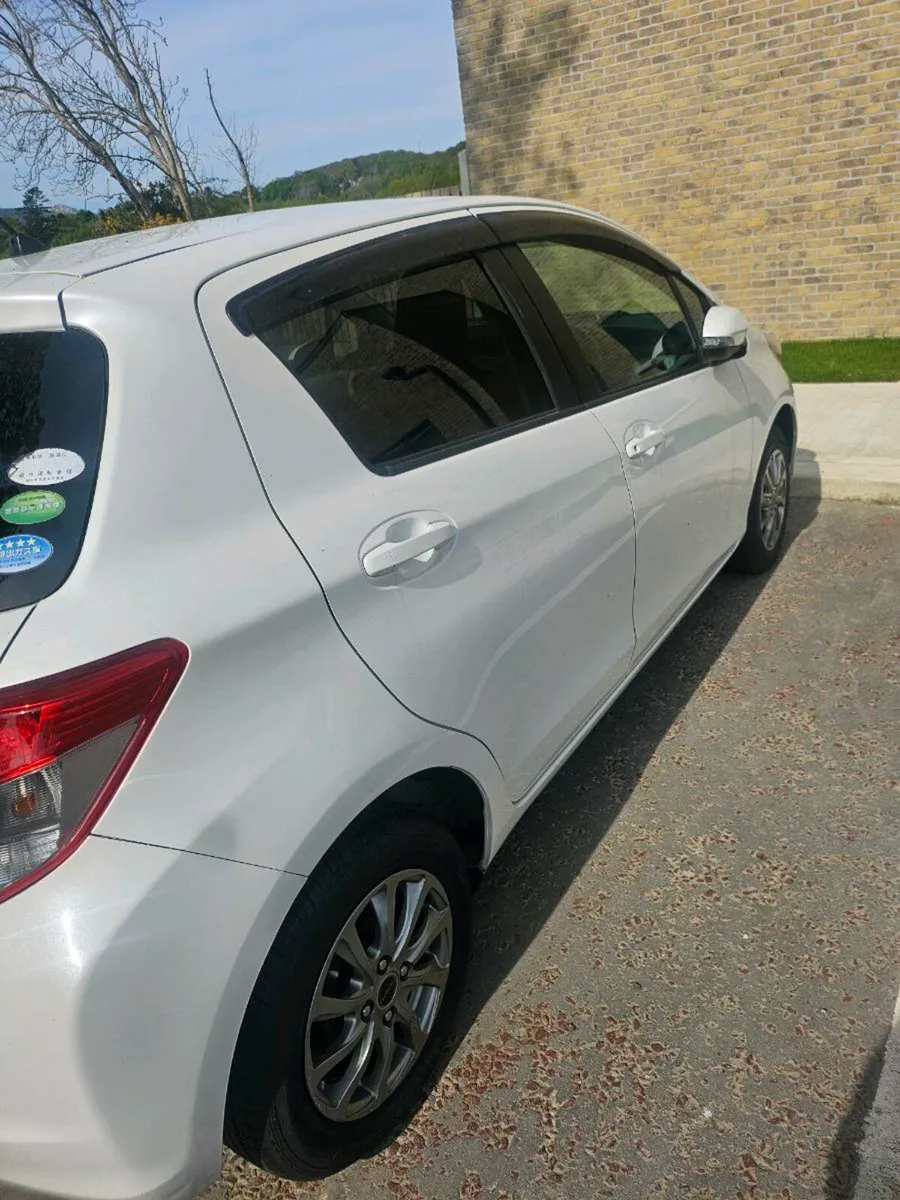 Toyota vitz 1.3 automatic - Image 4