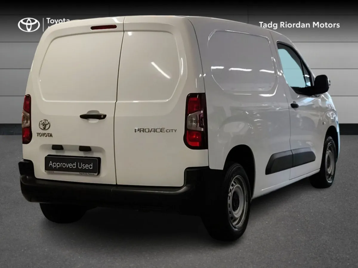 Toyota Proace City 1.5 D GX SWB 6 650KG 3DR - Image 2