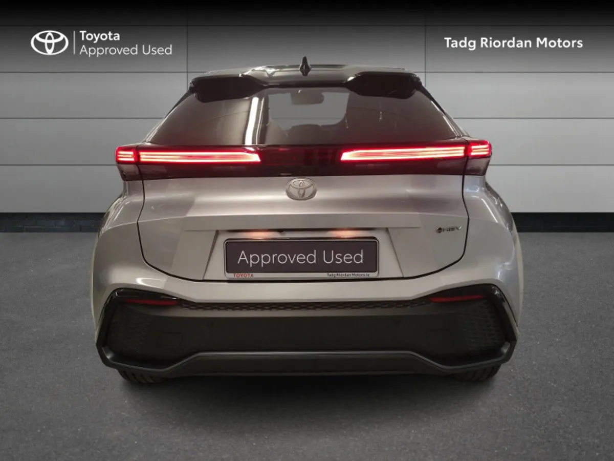 Toyota C-HR HYBRID SOL - Image 4