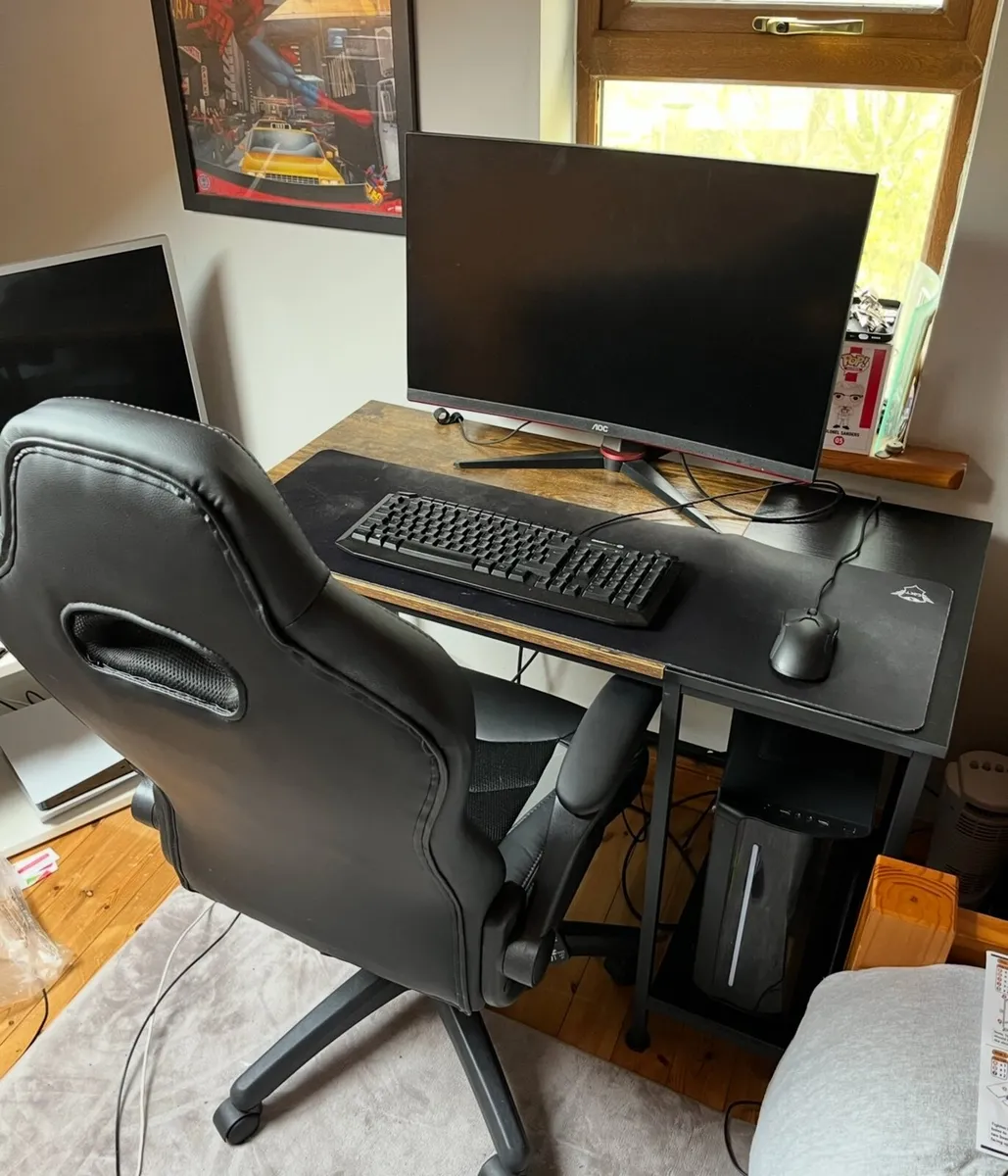 Gaming pc, monitor, desk and accessories for sale - Image 1