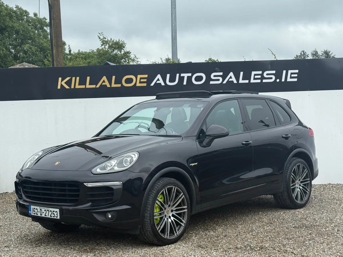 Porsche Cayenne S 3.0 Petrol Plug-In Hybrid Auto - Image 3