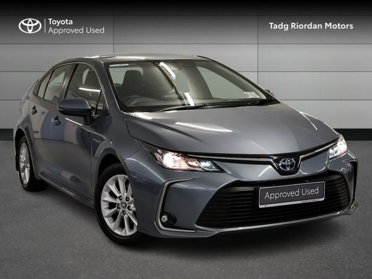 Toyota Corolla LUNA SALOO HYBRID 4DR AUTO - Image 1