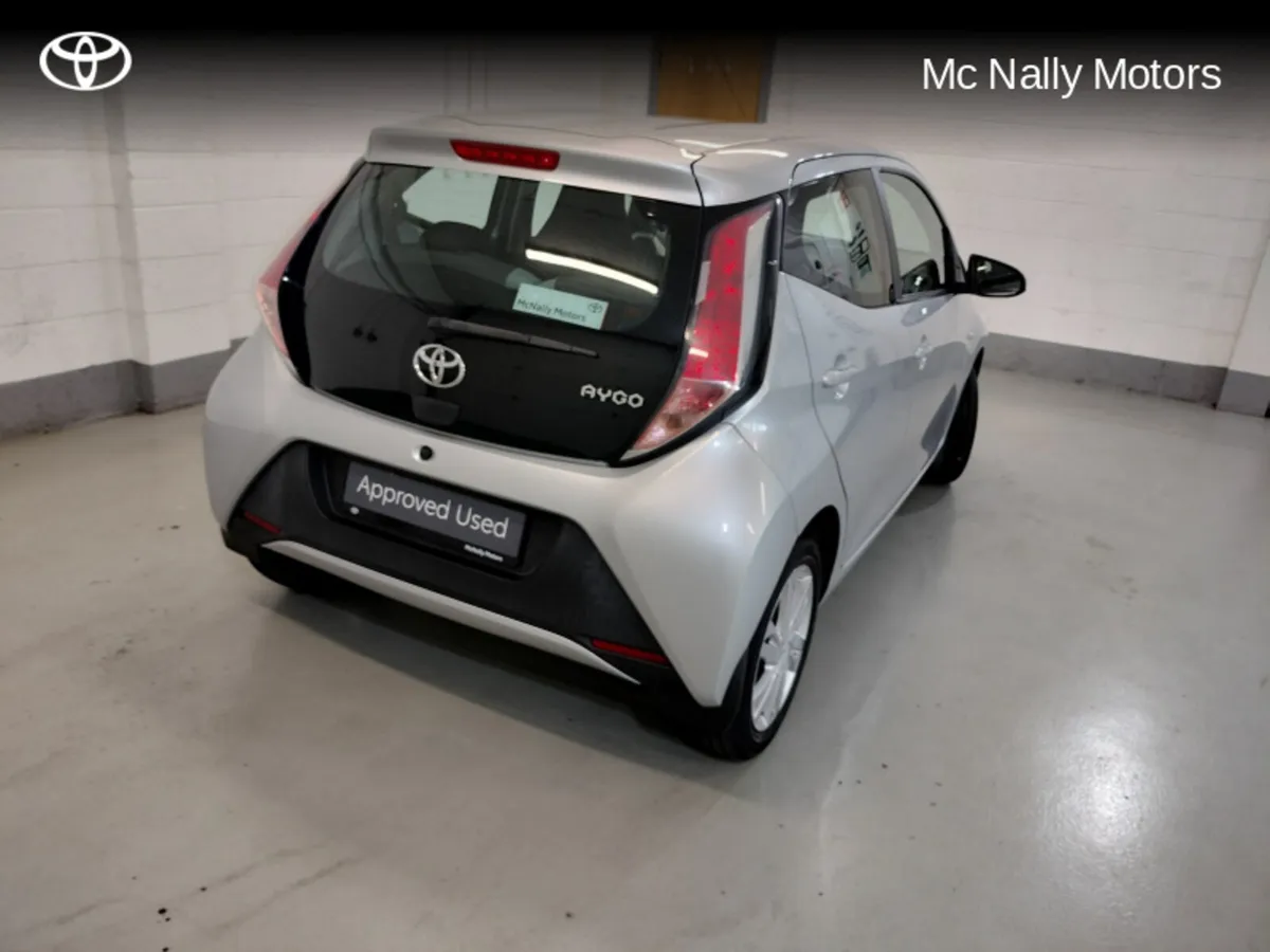 Toyota Aygo 1.0 5DR X-PLAY LOW KMS IRISH CAR - Image 3