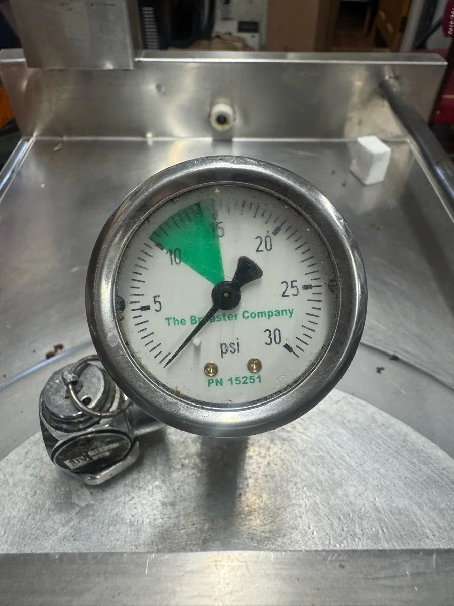 Brooster chicken machine - Image 3