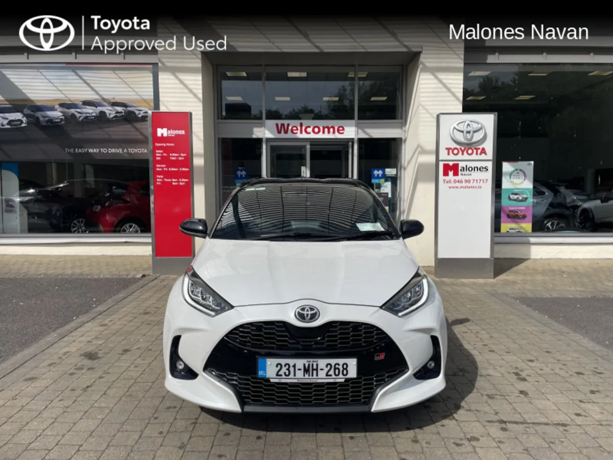 Toyota Yaris YARIS HYBRID GR SPORT - Image 2