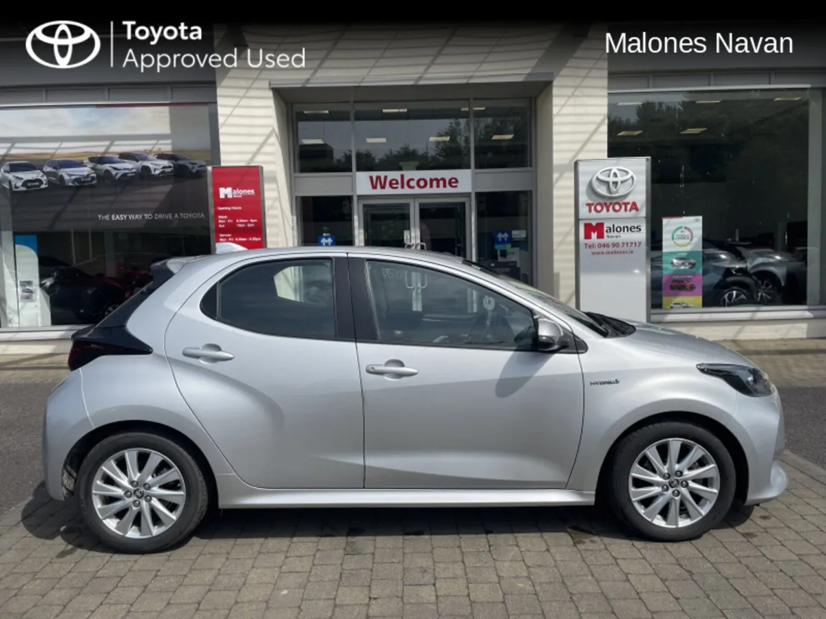 Toyota Yaris 1.5 ICON HYBRID CVT 5DR AUTO - Image 3