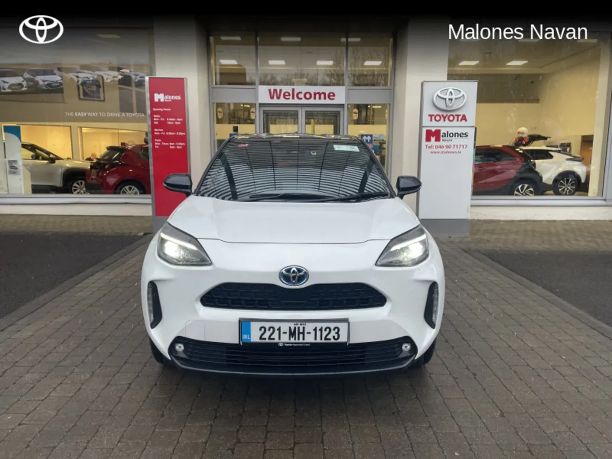 Toyota Yaris CR LUNA SPORT 4DR AUTO CROSS - Image 2