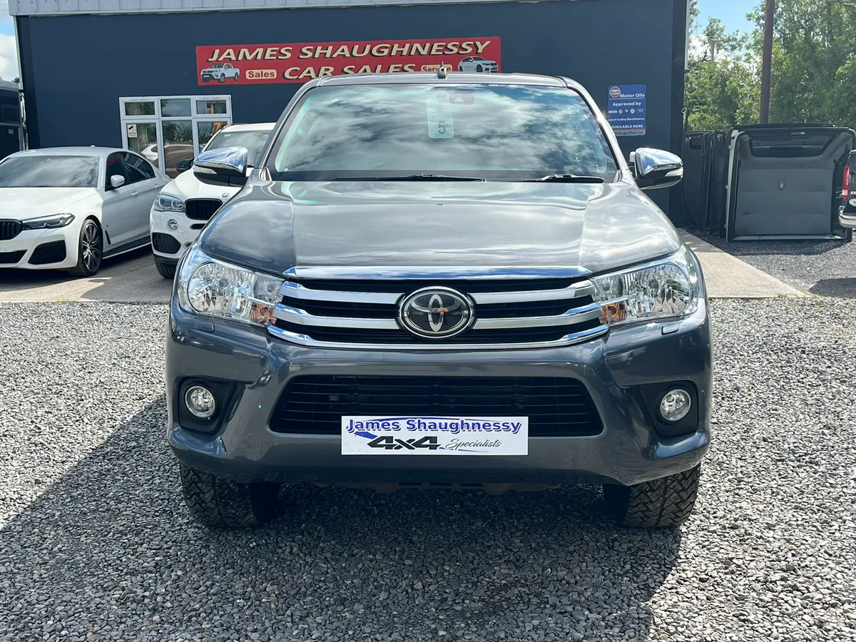 2016 TOYOTA HILUX 2.4 D-4D CREWCAB - Image 2