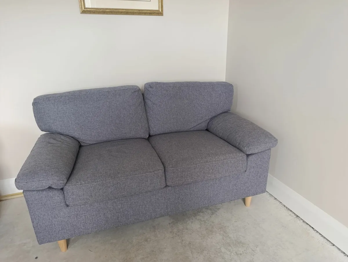 Couches - Image 2