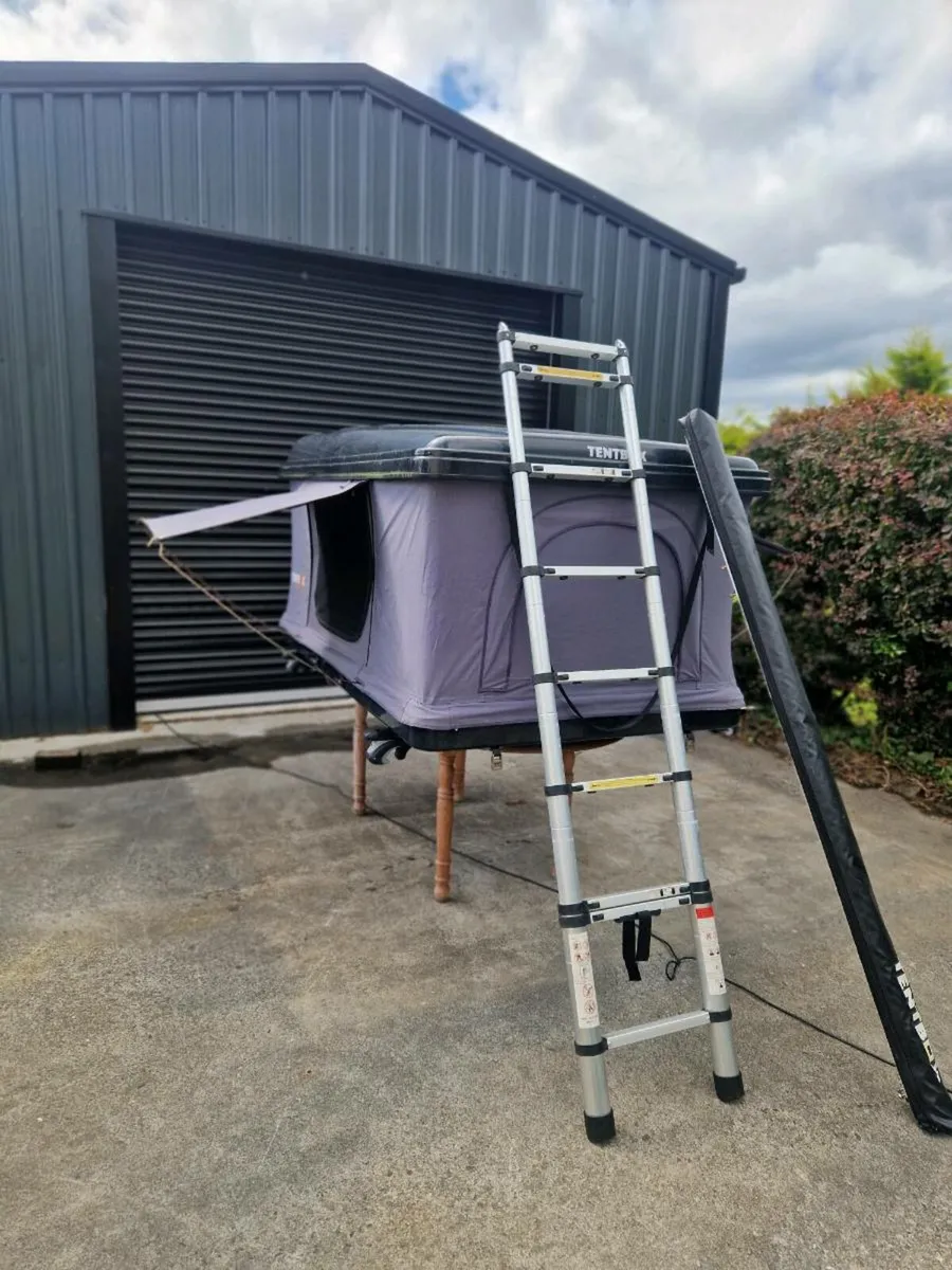 Hard Shell Tent Box - Image 1