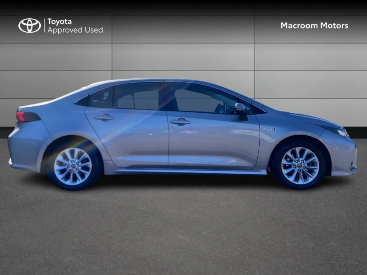 Toyota Corolla COROLLA HYBRID LUNA SAL - Image 3
