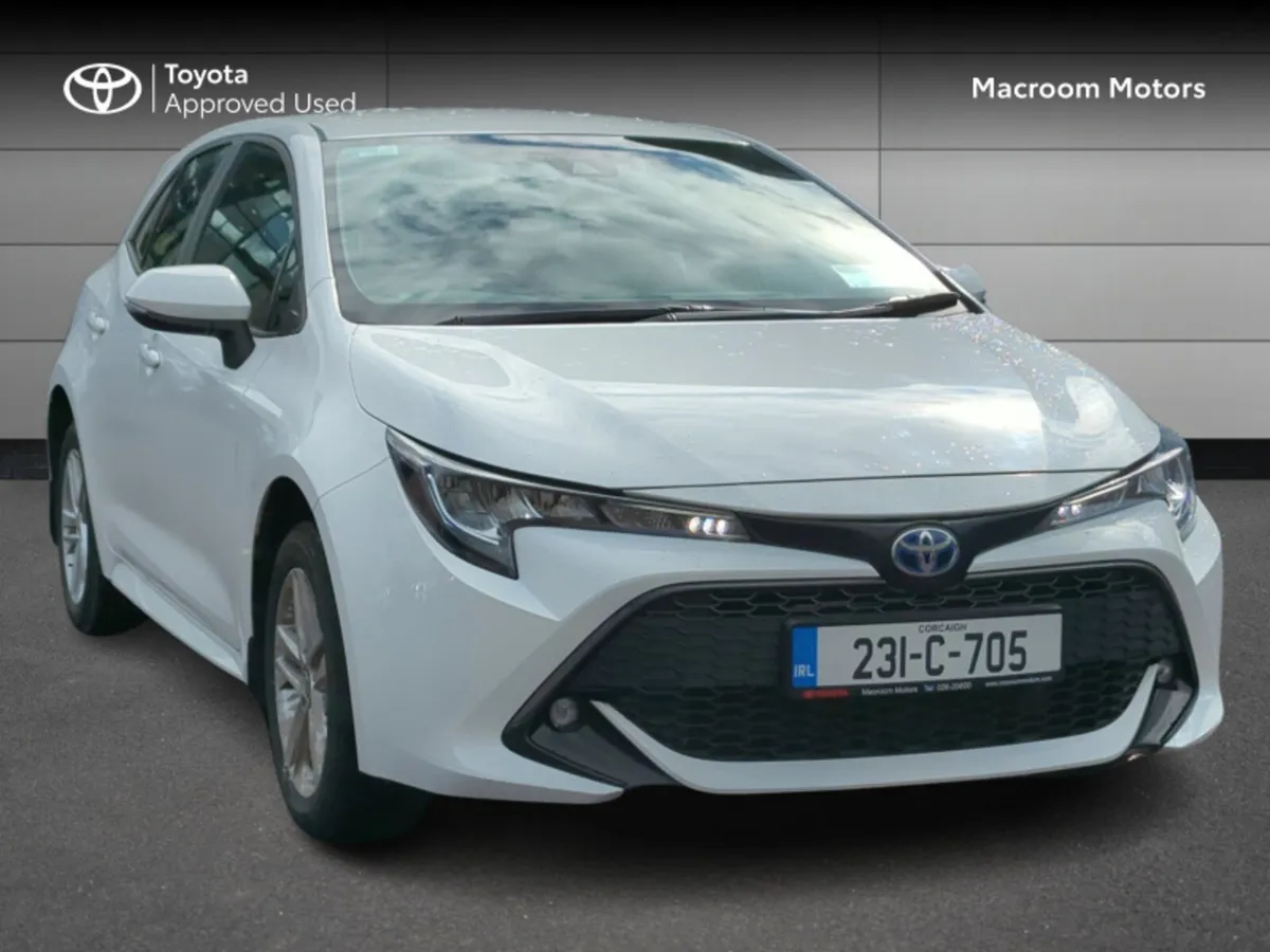 Toyota Corolla COROLLA HYBRID H/B 1.8 LUNA - Image 1