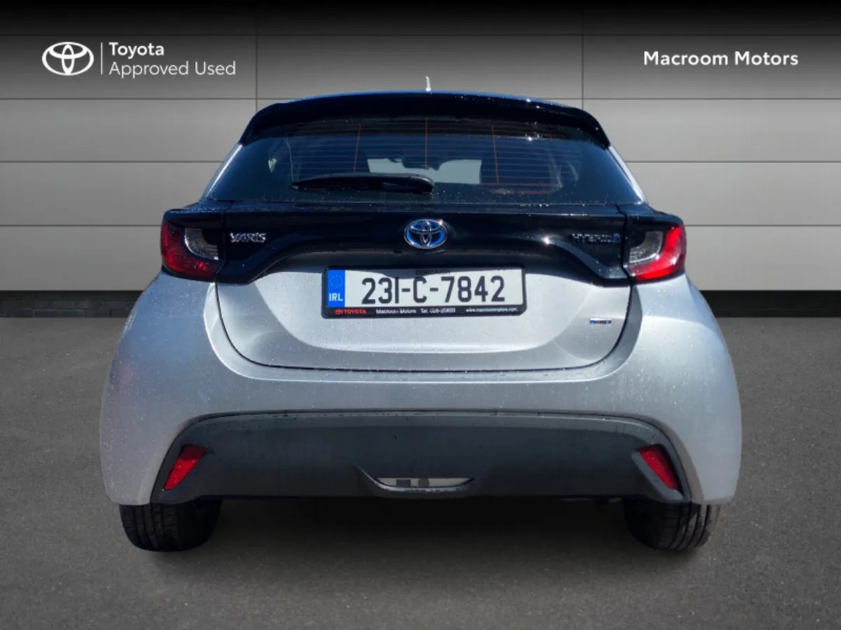 Toyota Yaris 1.5 - Image 4