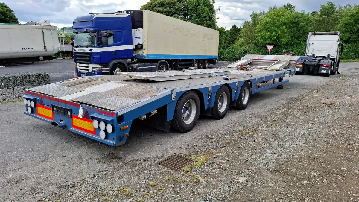 2004 Nooteboom 3 Axle Extender Lowder Trailer - Image 4