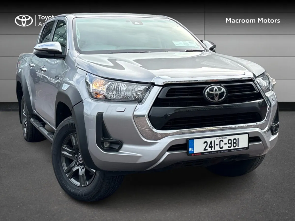 Toyota Hilux 2.4 SR5 DOUBLE CAB - Image 1
