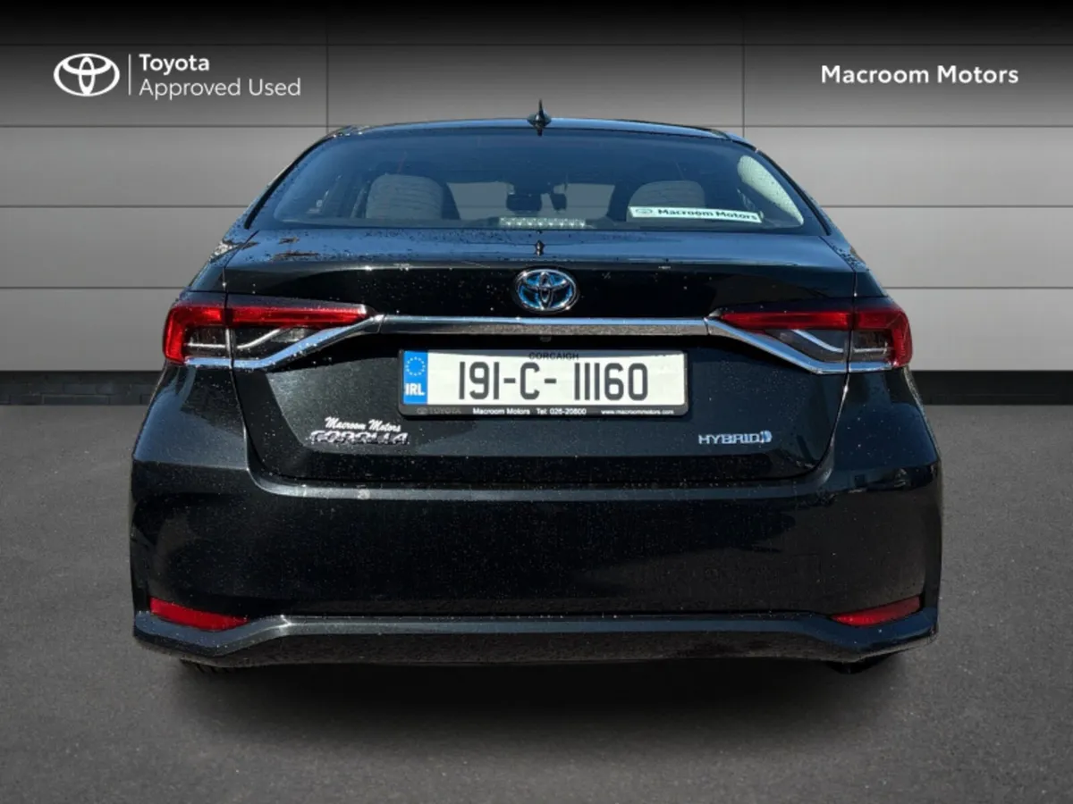 Toyota Corolla COROLLA HYBRID LUNA SAL - Image 4