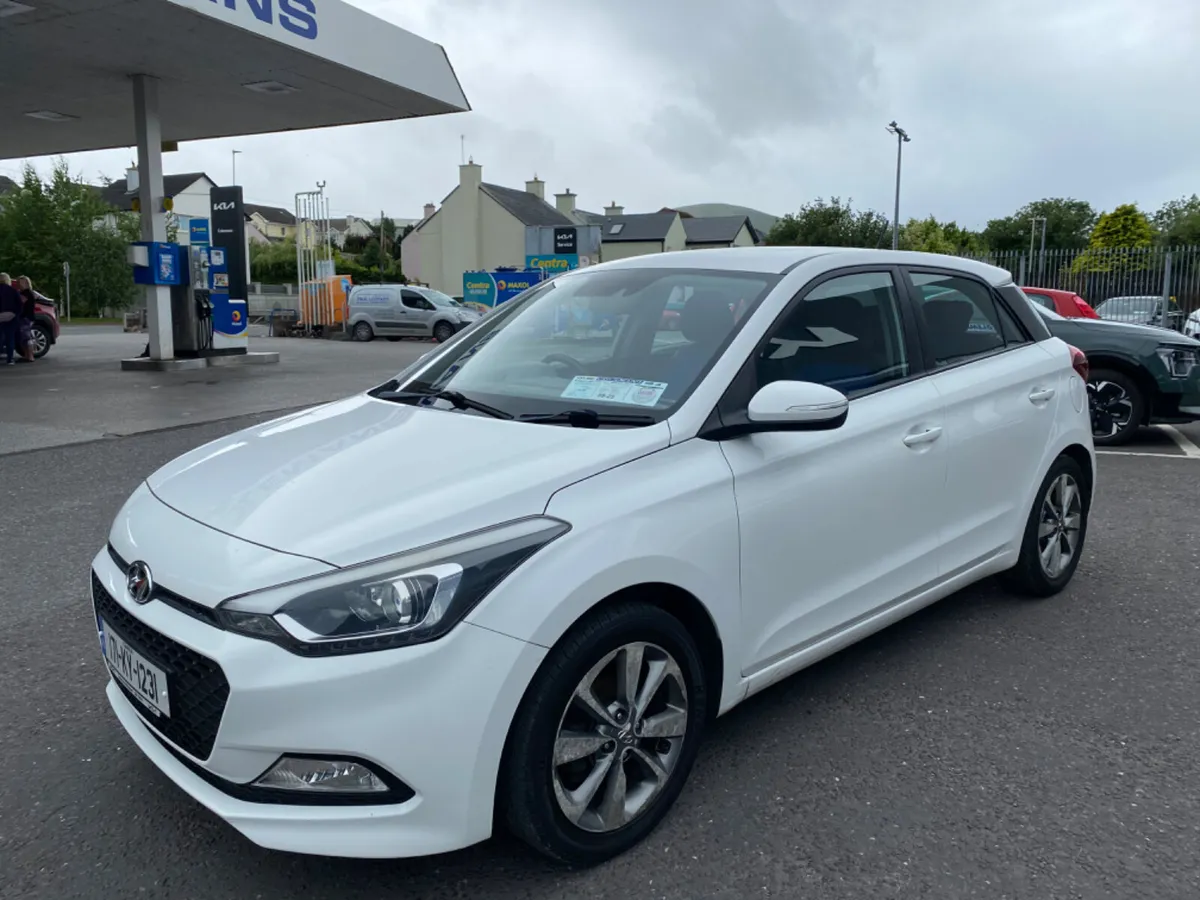 Hyundai i20 Active Deluxe 1.2 Petrol 2017 (171) - Image 4