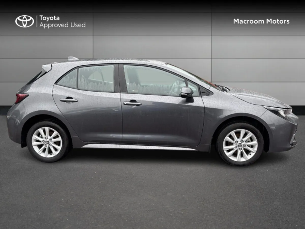 Toyota Corolla COROLLA HYBRID LUNA H/B - Image 3