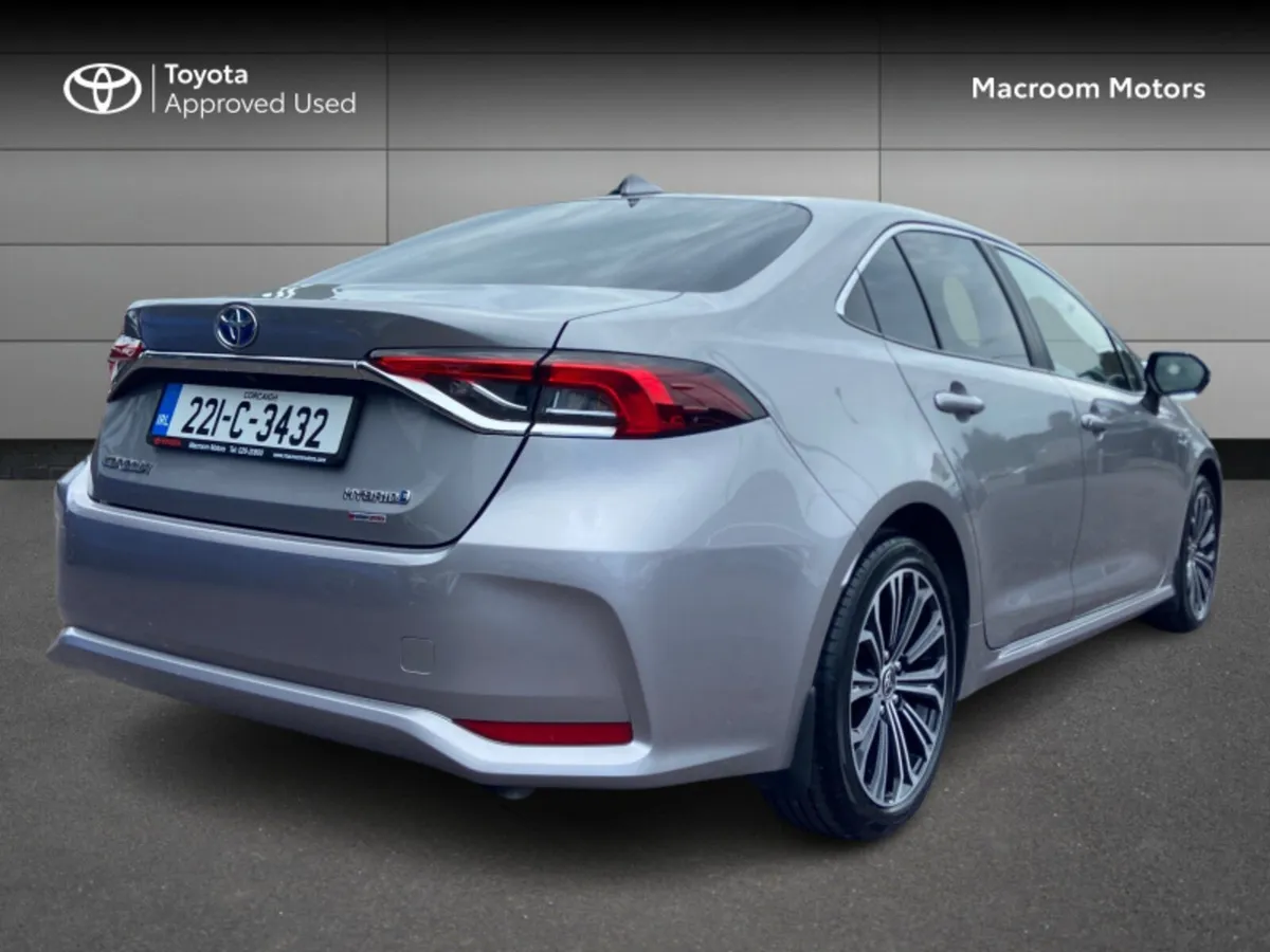 Toyota Corolla HYBRID LUNA SP SPORT 4DR - Image 2