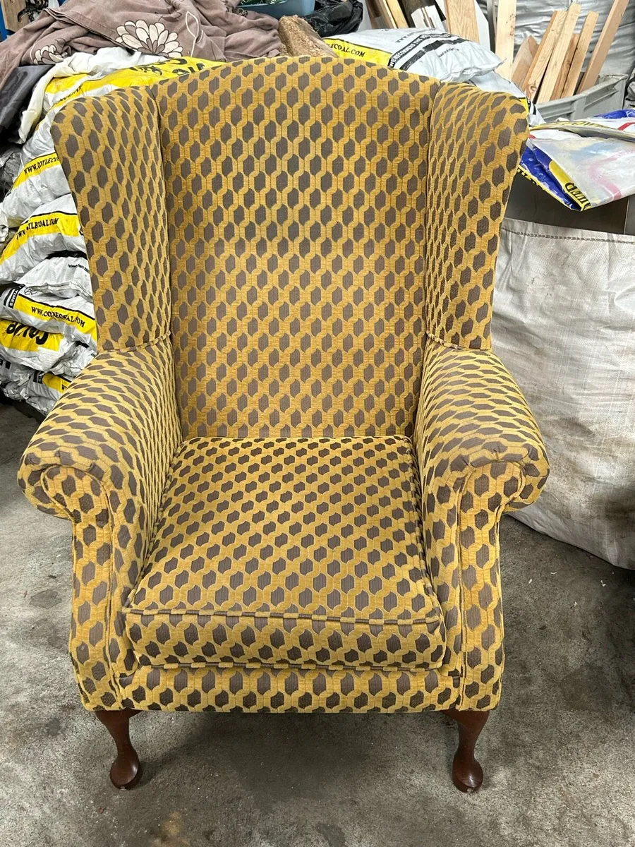Leather couch - Image 3