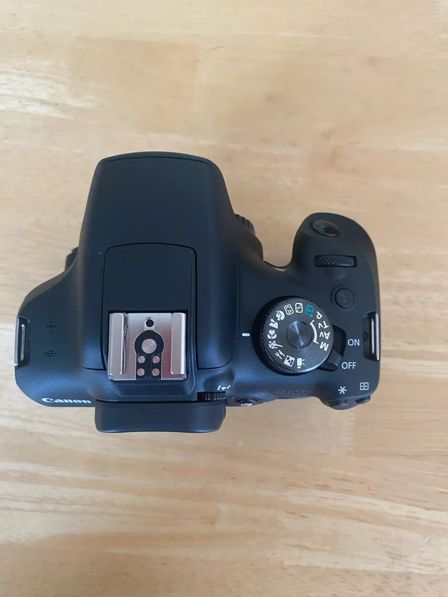 CANON EOS 2000D 18-55mm DC III - Image 4