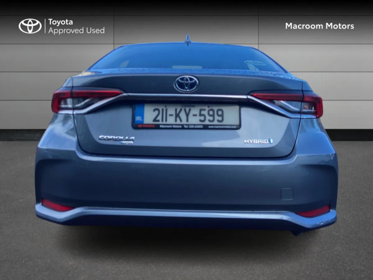 Toyota Corolla HYB LUNA SALOON 4DR AUTO HYBRID - Image 4