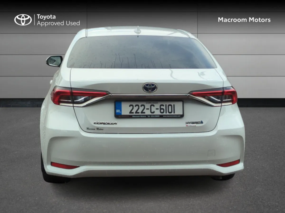Toyota Corolla COROLLA HYBRID LUNA SPORT - Image 4