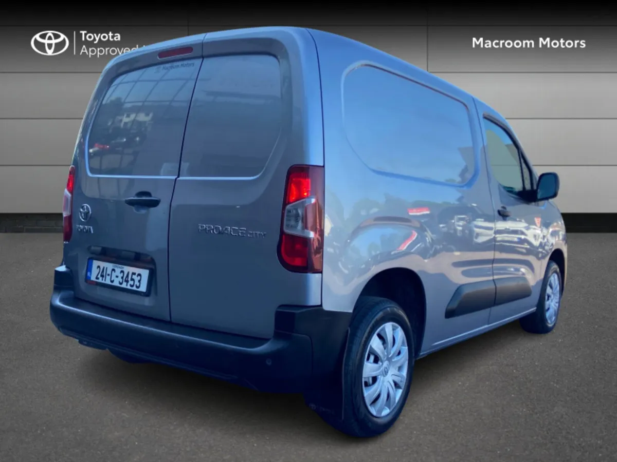 Toyota Proace City 1.5 - Image 2