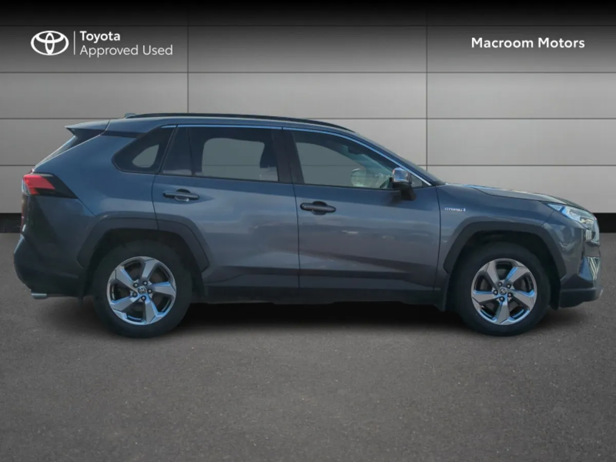 Toyota RAV4 RAV4 HYBRID SOL 4DR AUTO - Image 3