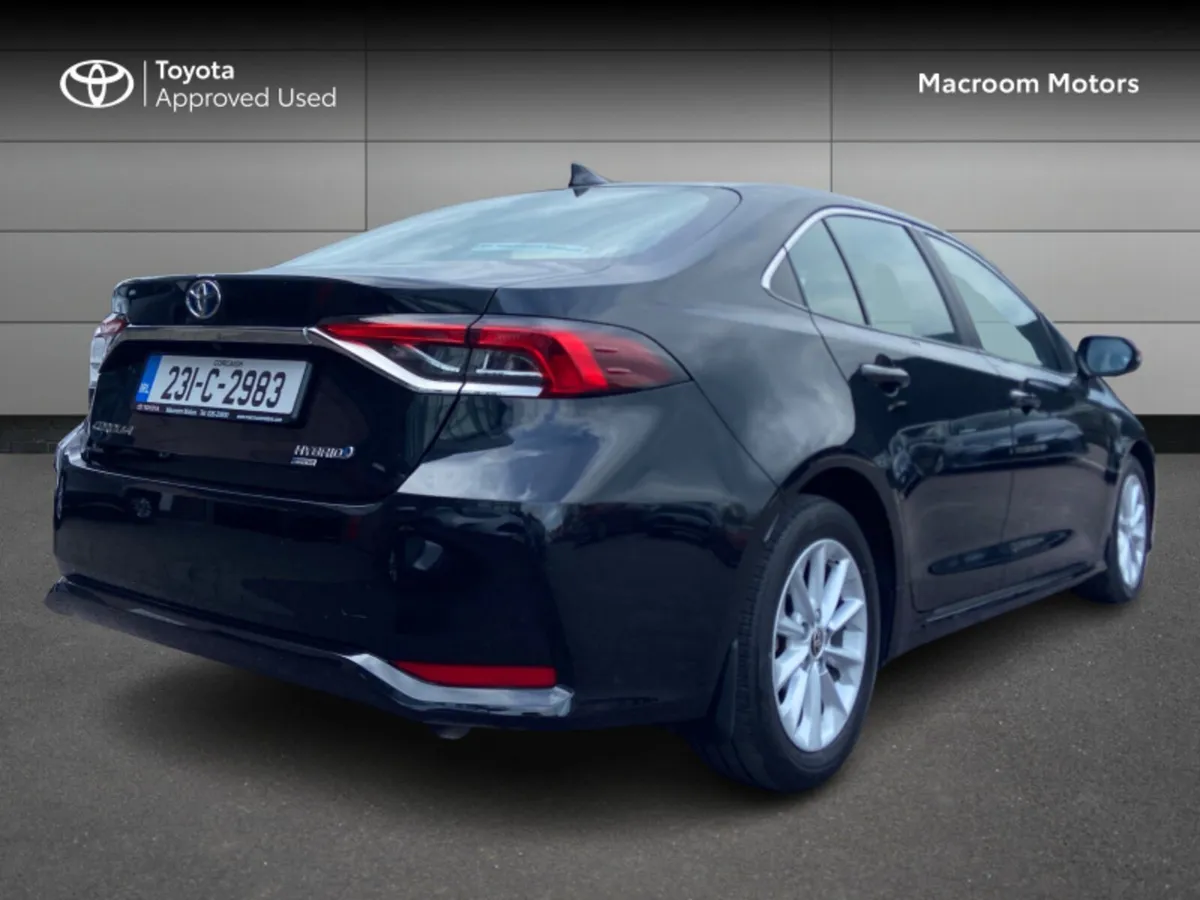 Toyota Corolla COROLLA HYBRID LUNA - Image 2