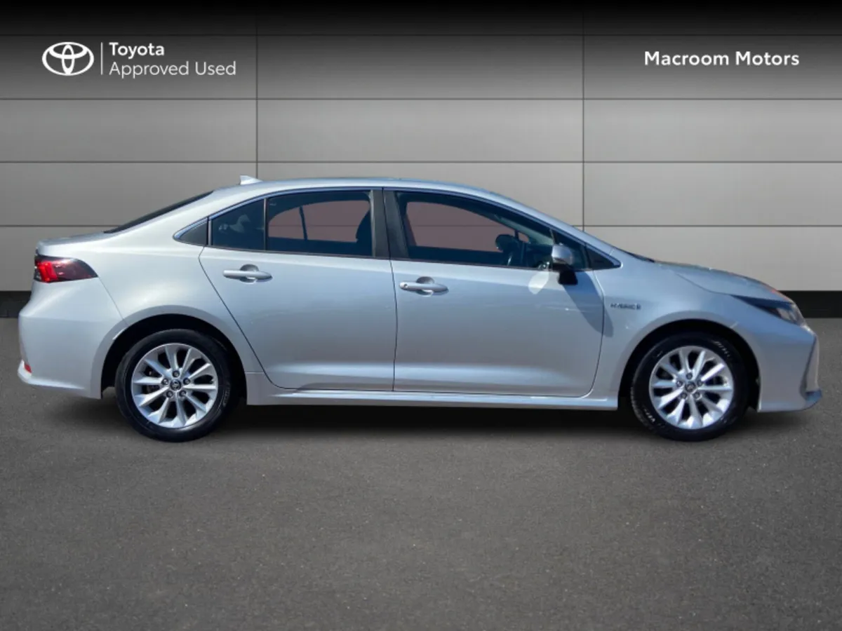 Toyota Corolla LUNA SAL 4DR AUTO - Image 3