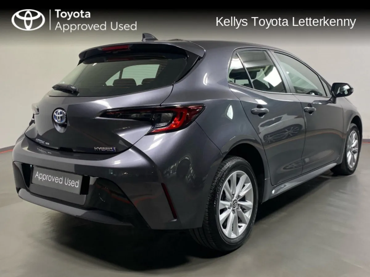 Toyota Corolla COROLLA HYBRID LUNA H/B - Image 2